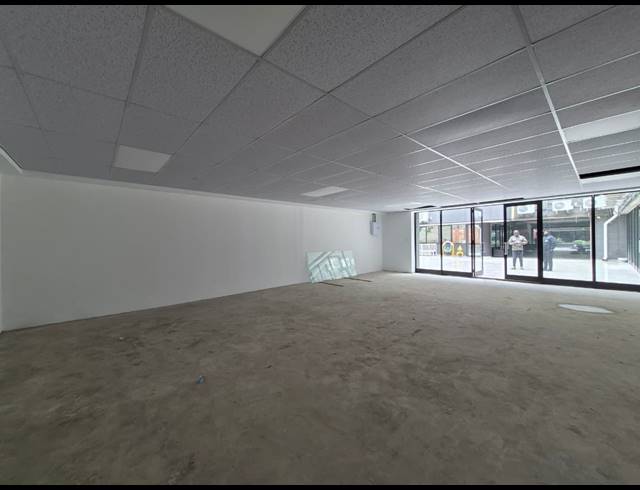 389M² RETAIL TO LET IN ROSEBANK